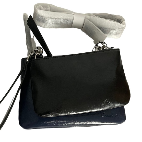 Circus by Sam Edelman Malibu Convertible Wristlet or Crossbody in Baltic Navy - Picture 3 of 6